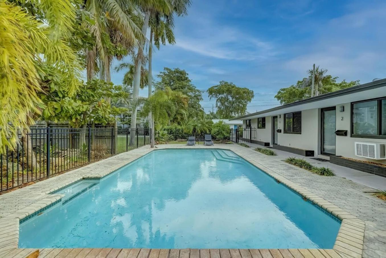 Waterfront Apartment Private Patio Pool ฟอร์ต ลอเดอร์เดล ภายนอก รูปภาพ